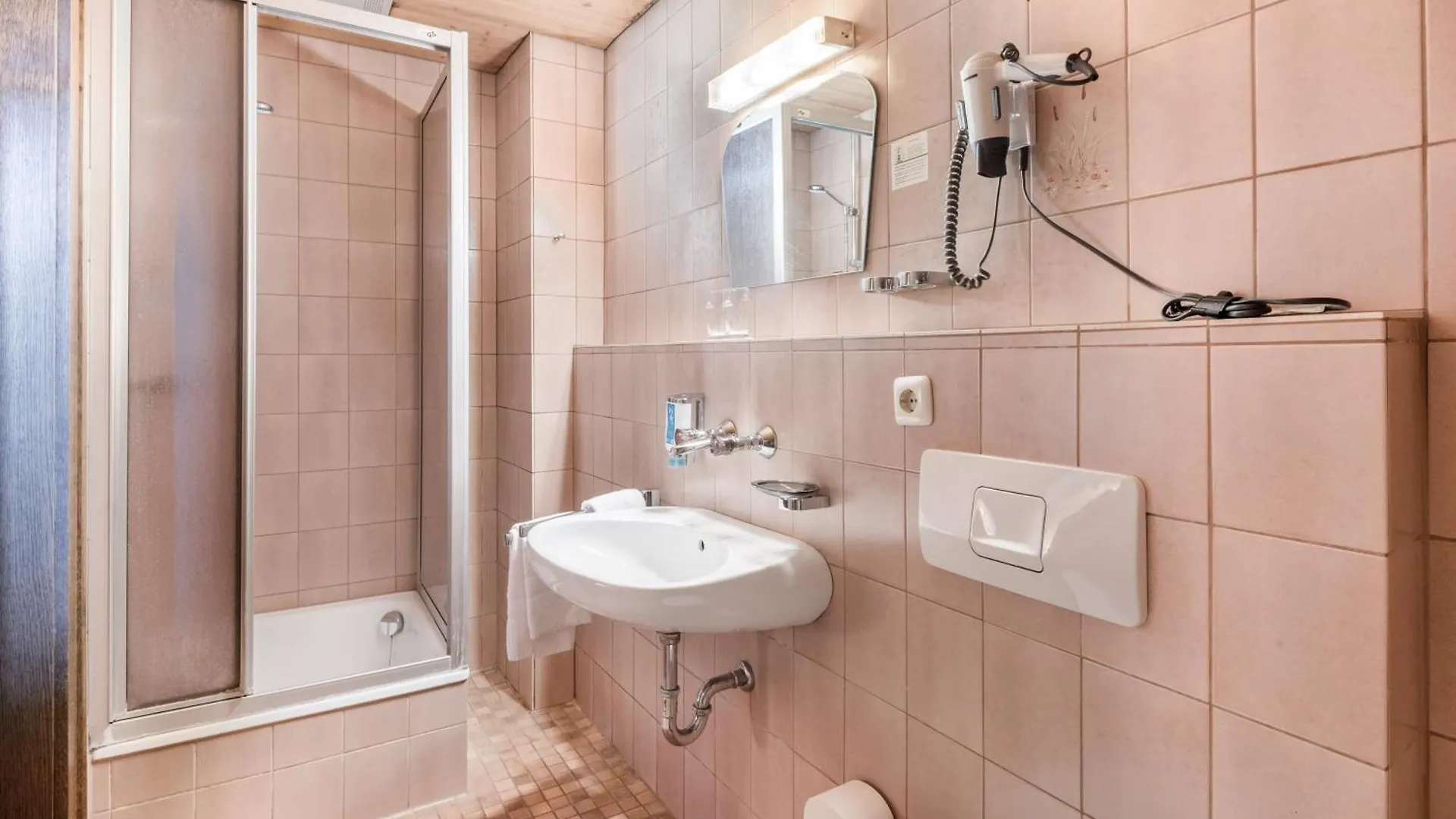 Hotel-Gasthof Huber Ebersberg Hotel