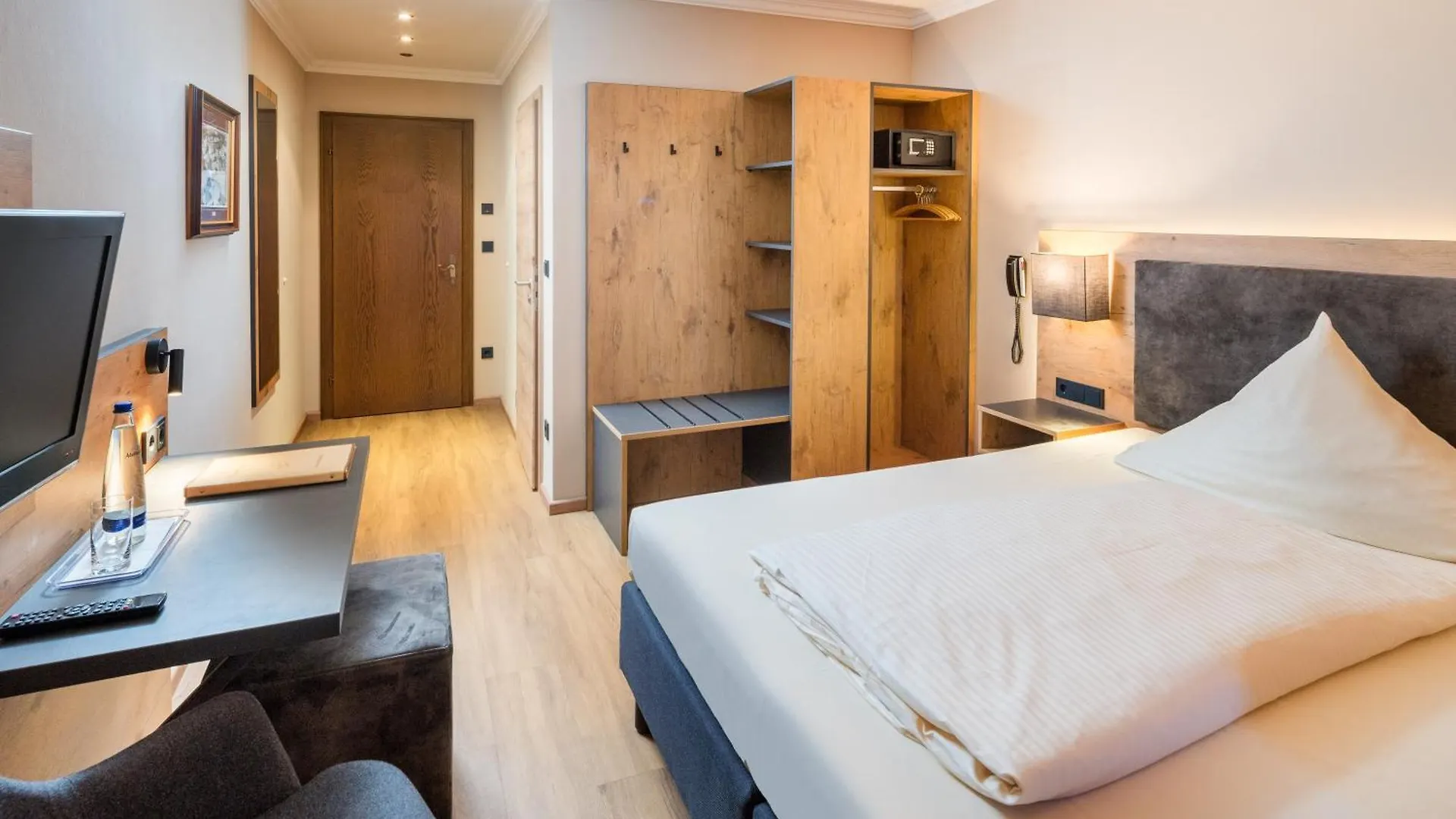 Hotel-Gasthof Huber Ebersberg Germany