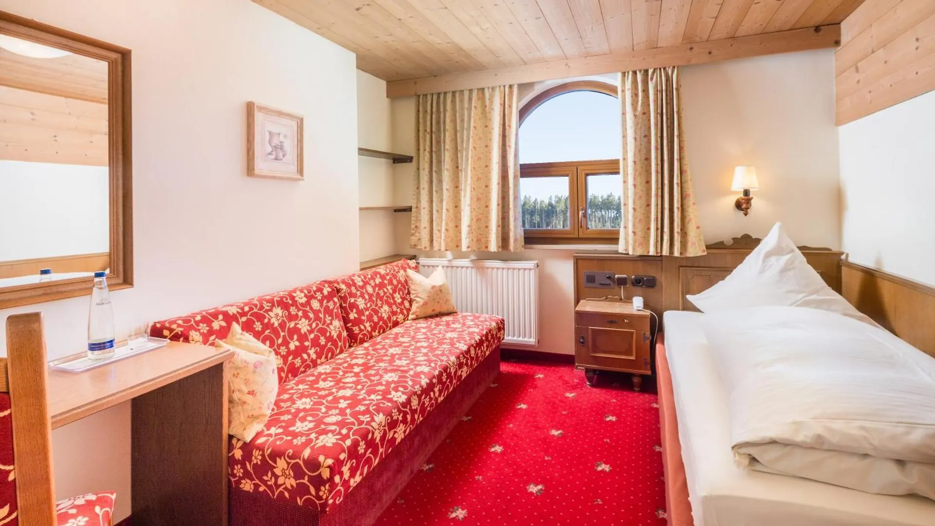 Hotel-Gasthof Huber Ebersberg 3*,  Germany