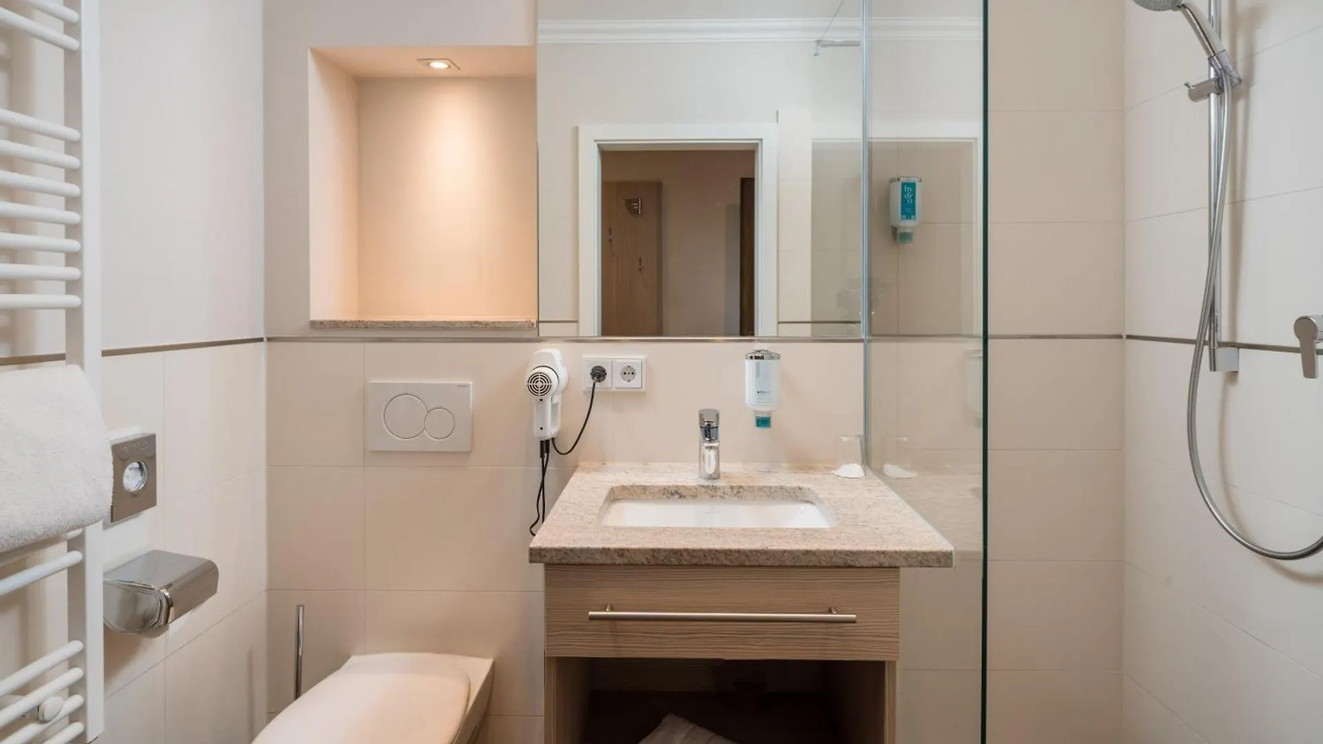 *** Hotel Hotel-Gasthof Huber Ebersberg Germany