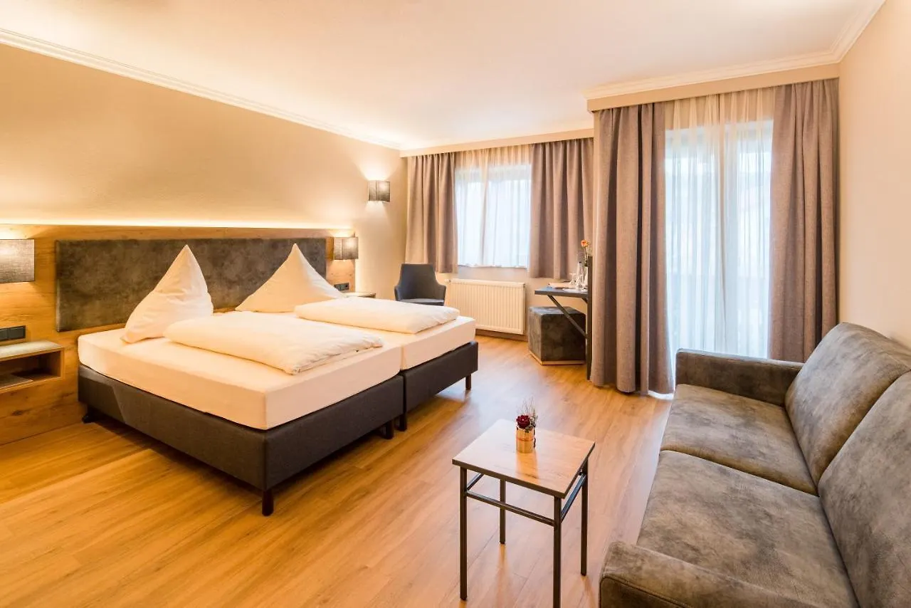 Hotel-Gasthof Huber Ebersberg 3*,  Germany