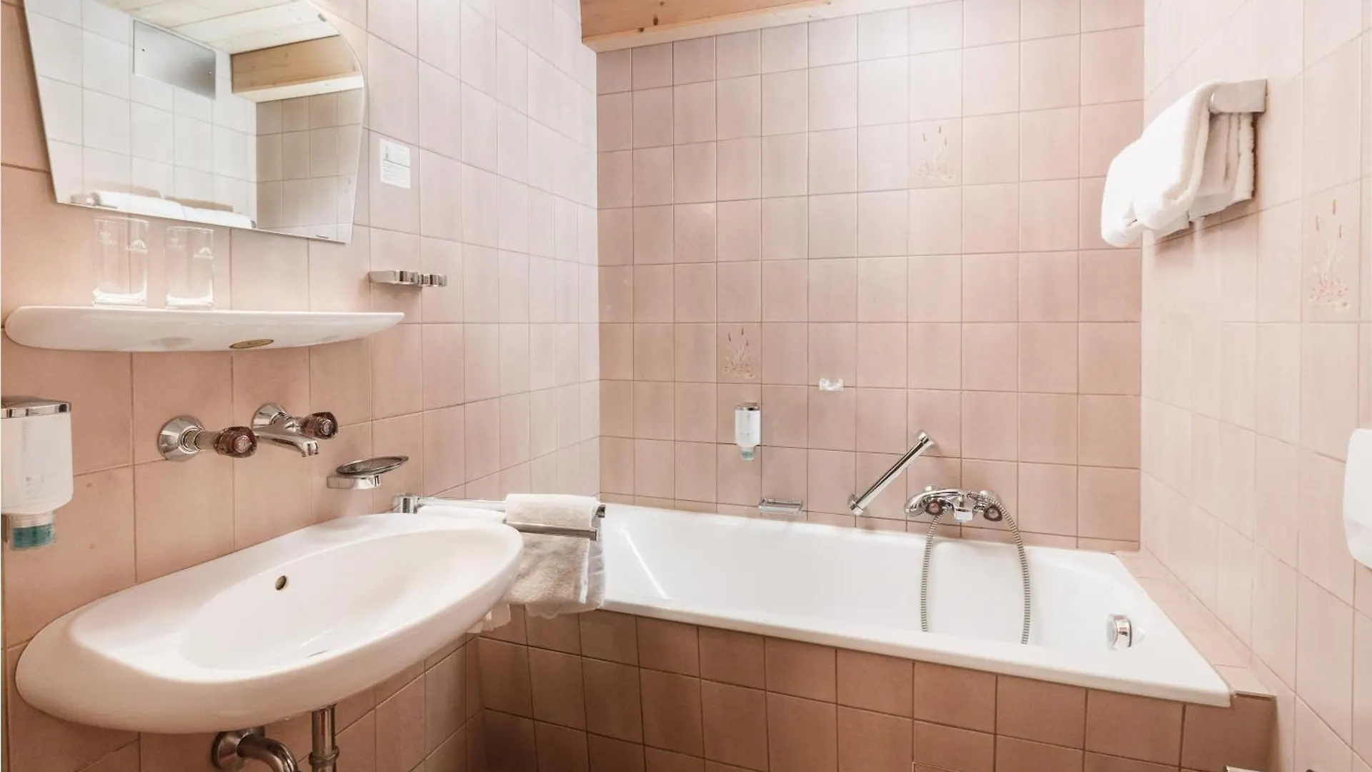 Hotel-Gasthof Huber Ebersberg Hotel